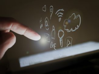 Come sfruttare la multimedialità per attirare visitatori al tuo stand fieristico